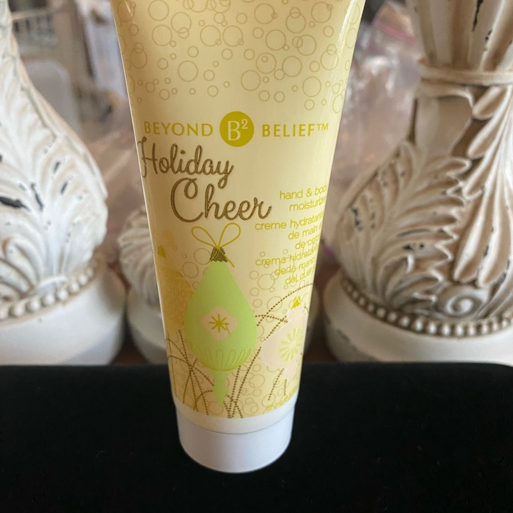Holiday Cheer hand & body moisturizer